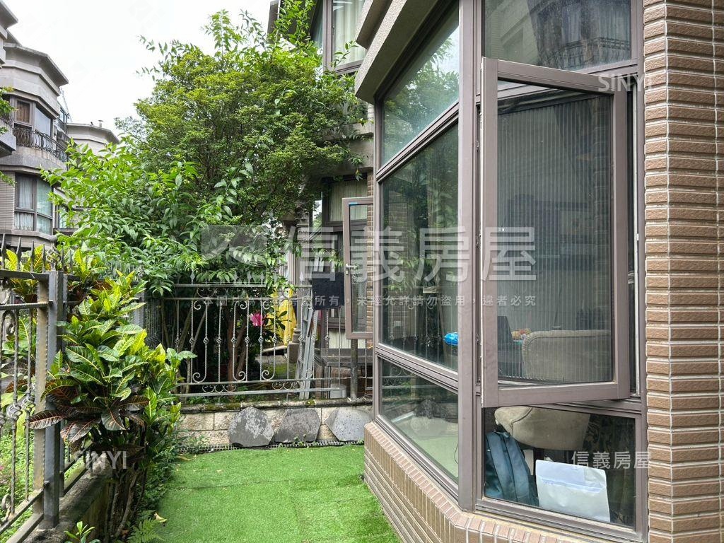 法國小鎮透天別墅房屋室內格局與周邊環境