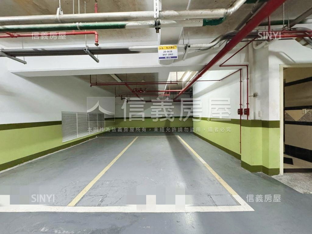 江南頂樓豪景大戶房屋室內格局與周邊環境