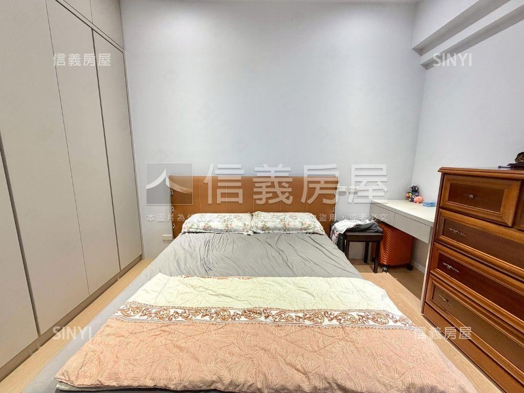 天濶河岸第一排房屋室內格局與周邊環境