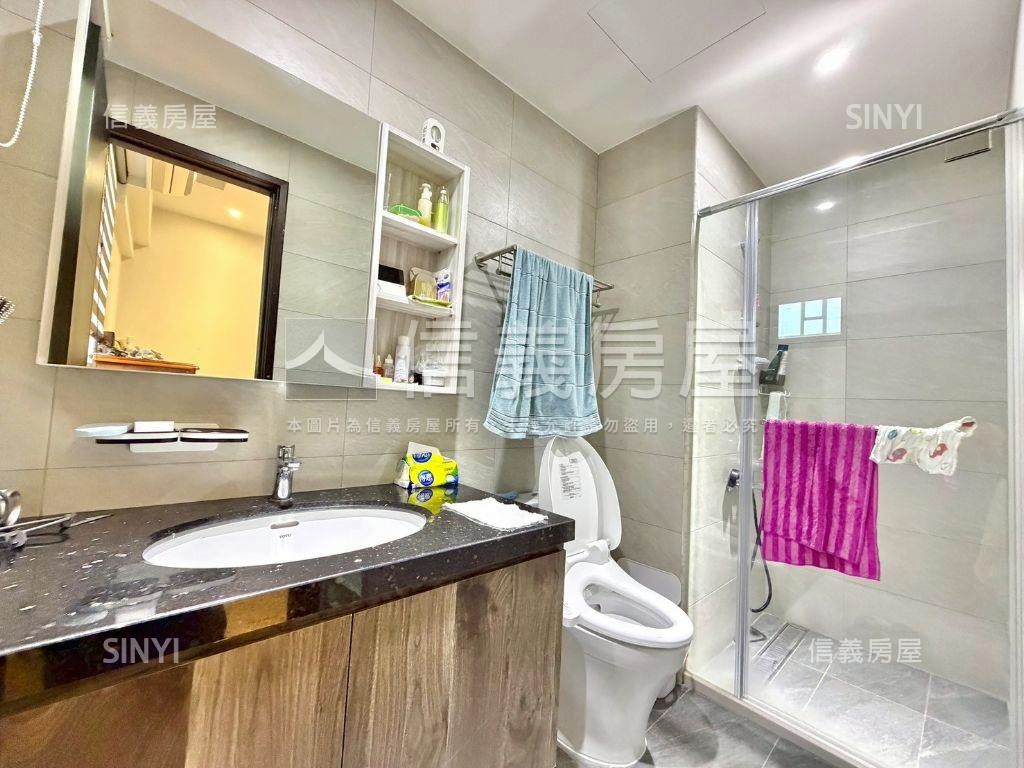 天濶河岸第一排房屋室內格局與周邊環境