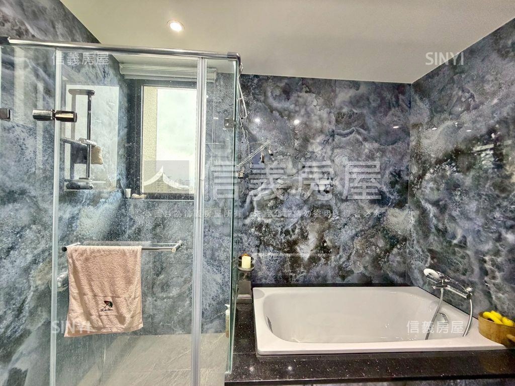 天濶河岸第一排房屋室內格局與周邊環境