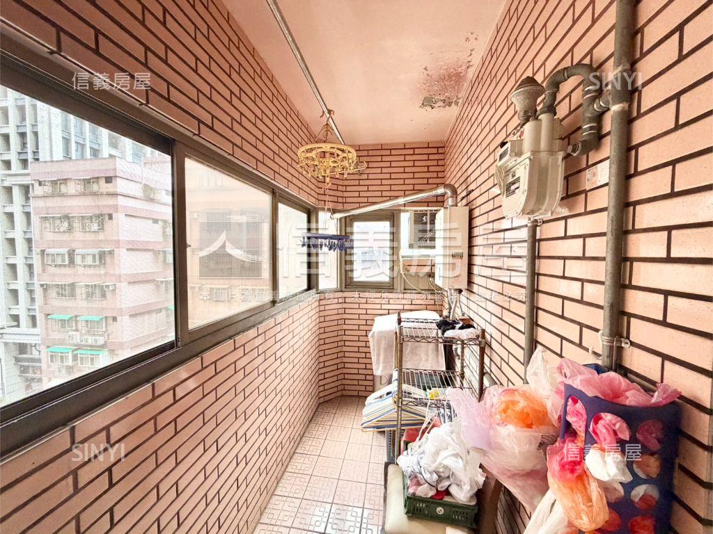 花園廣場典雅溫馨三房房屋室內格局與周邊環境