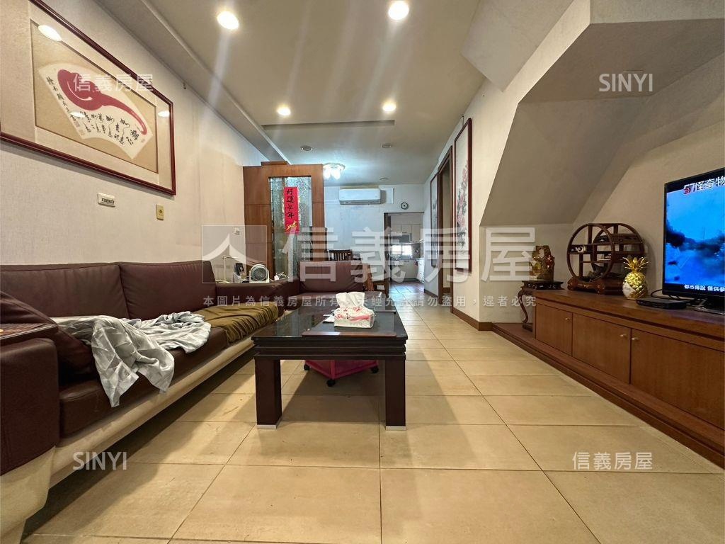 東區｜仁和綠景邊間別墅房屋室內格局與周邊環境