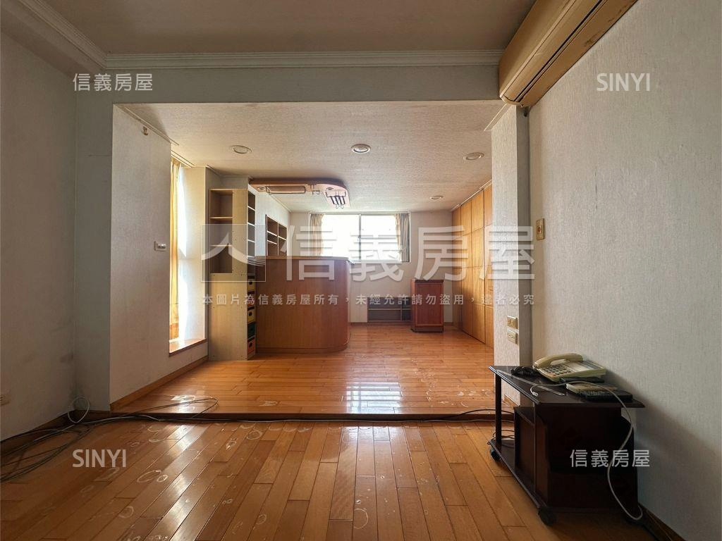 東區｜仁和綠景邊間別墅房屋室內格局與周邊環境