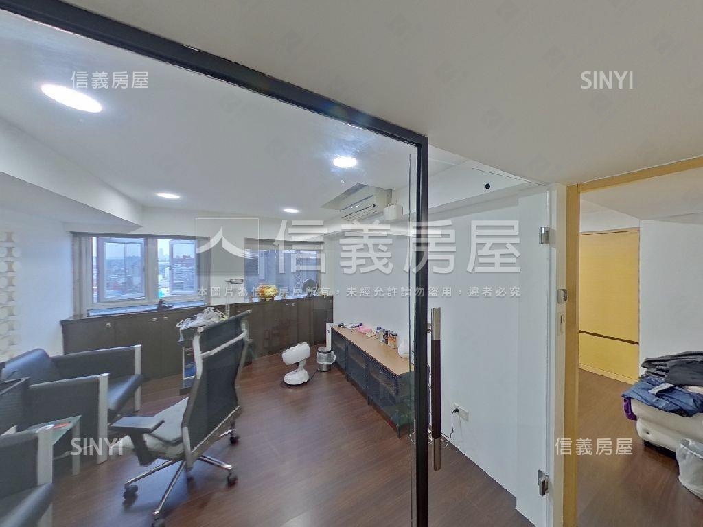 潛力強敦南第一排挑高住辦房屋室內格局與周邊環境