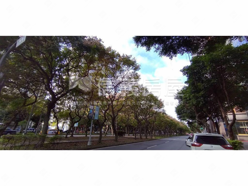 潛力強敦南第一排挑高住辦房屋室內格局與周邊環境