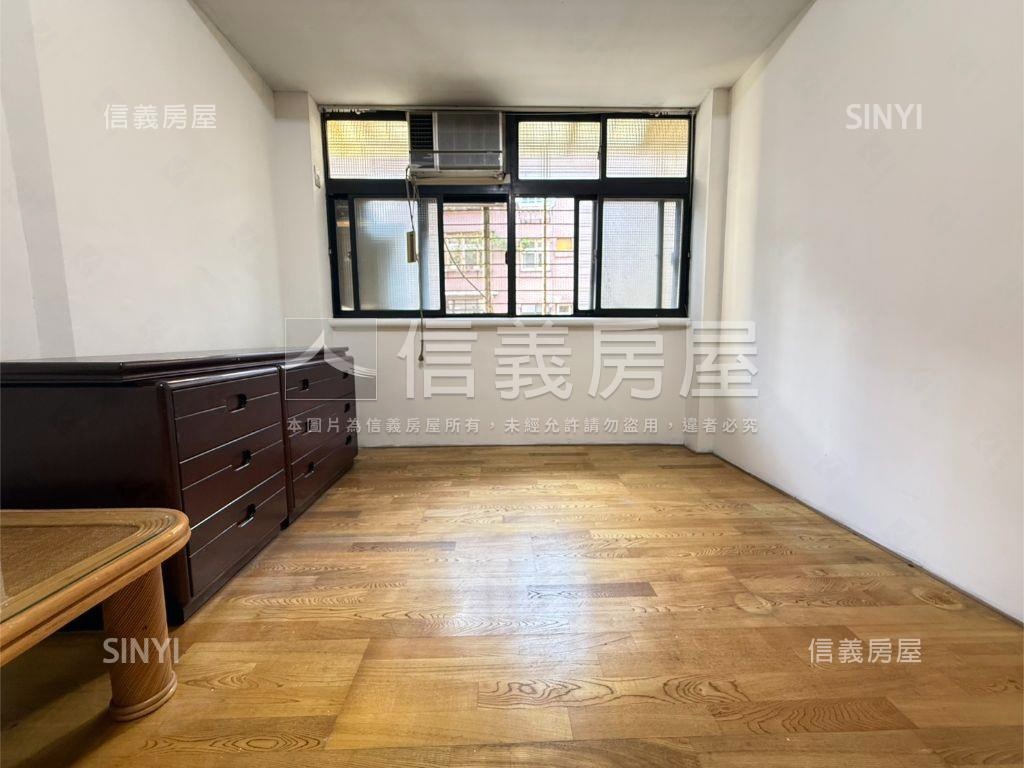 民生社區－南北向方正３樓房屋室內格局與周邊環境