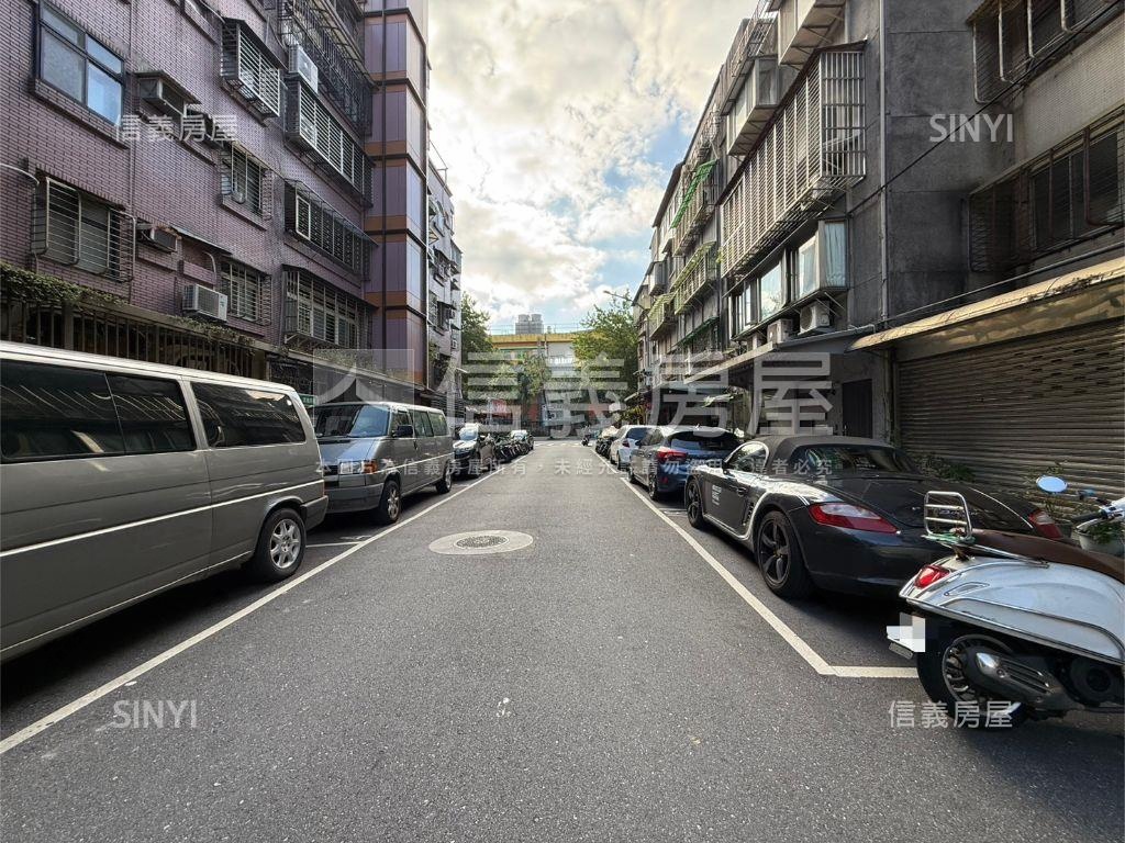 民生社區－南北向方正３樓房屋室內格局與周邊環境