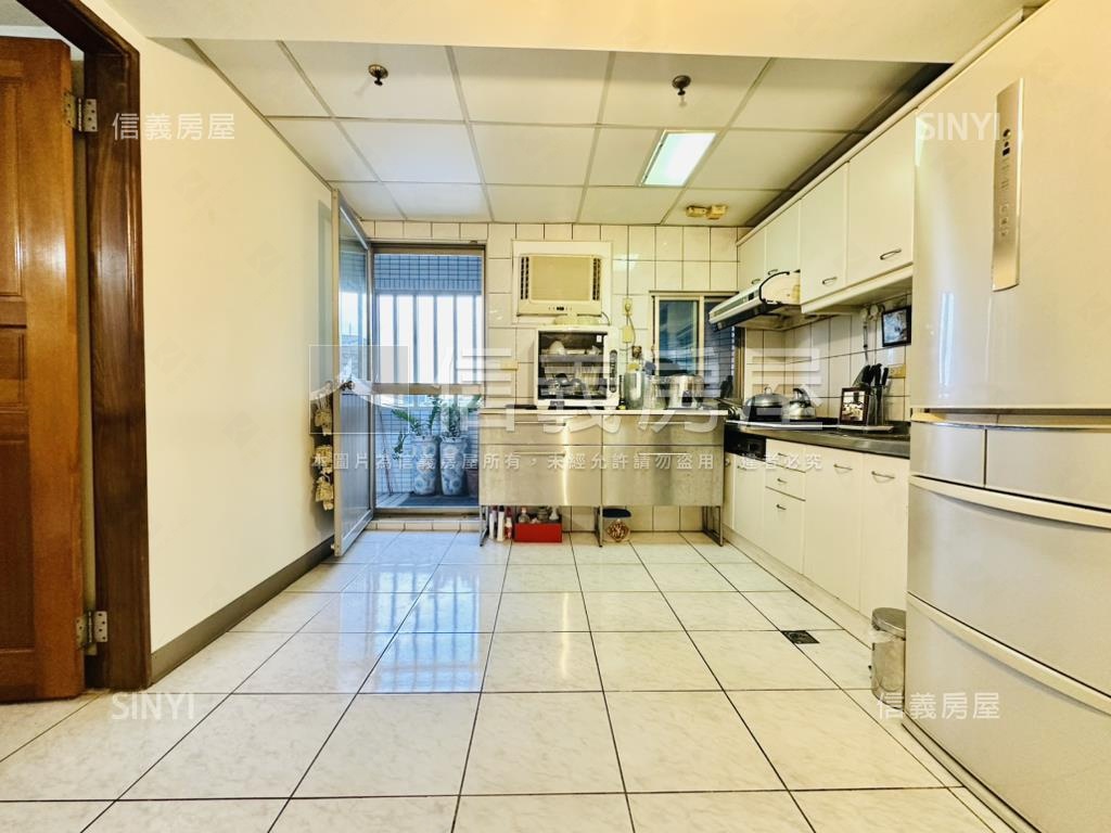 近一中綠園道旁高樓採光屋房屋室內格局與周邊環境