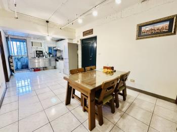 近一中綠園道旁高樓採光屋