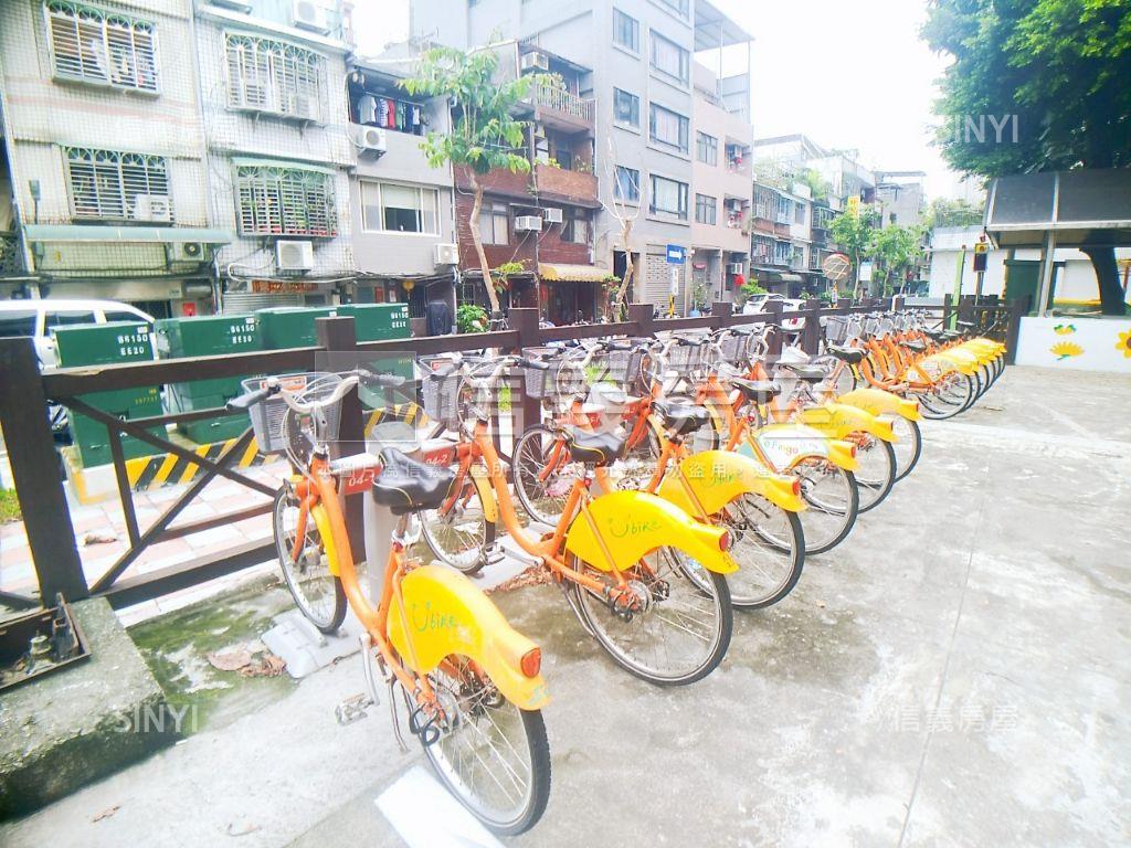 欣世代國際館雙衛二房車位房屋室內格局與周邊環境