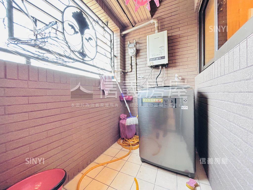 梵谷星空三房車位房屋室內格局與周邊環境