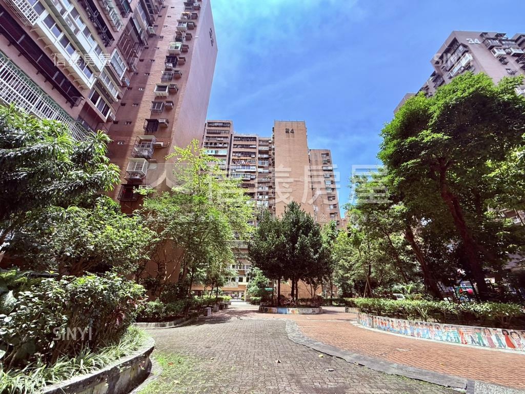 【成功國宅】山景朝南高樓房屋室內格局與周邊環境