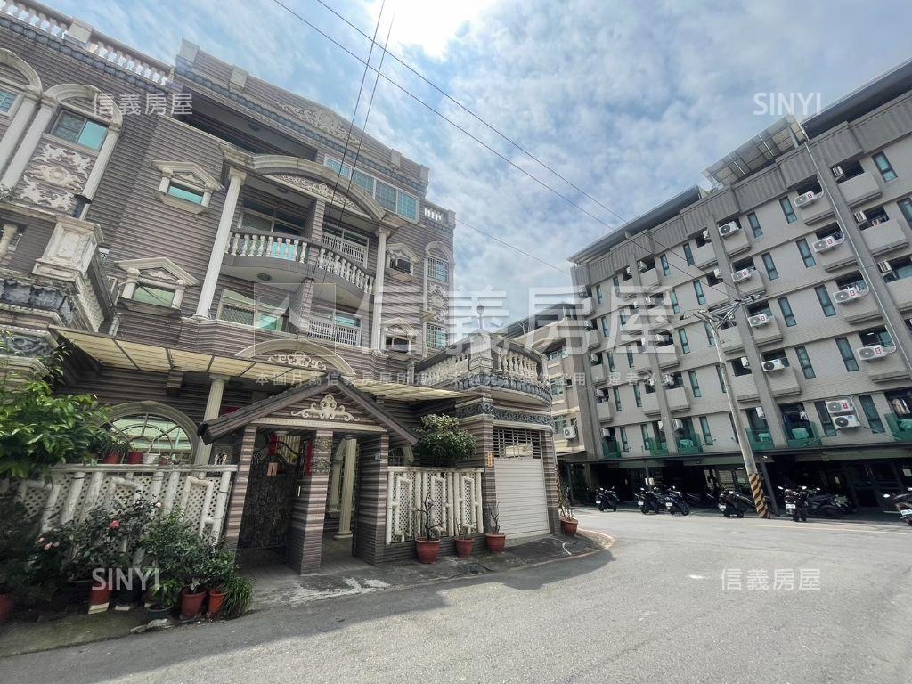 小港稀有邊間採光雙車墅房屋室內格局與周邊環境