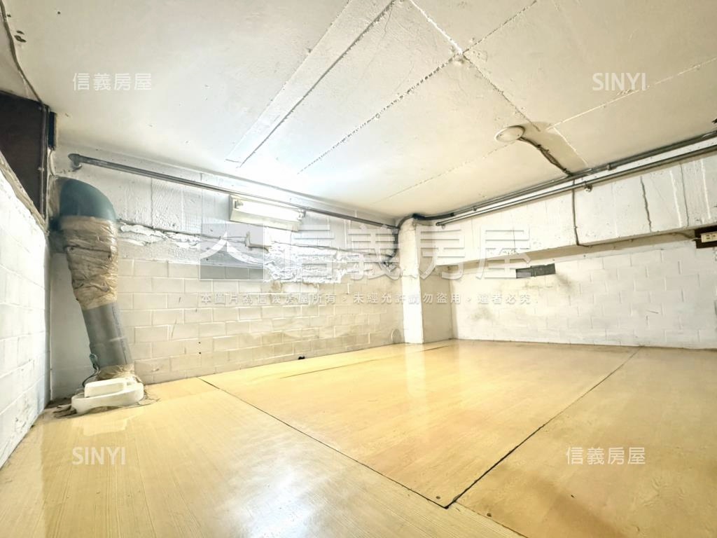 民生社區起家金店面房屋室內格局與周邊環境