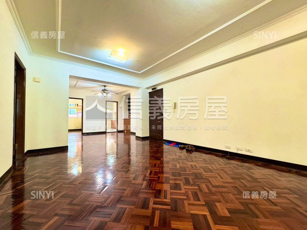 大安雙捷運管理四房房屋室內格局與周邊環境