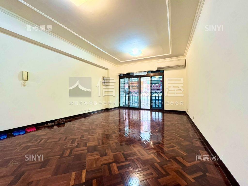 大安雙捷運管理四房房屋室內格局與周邊環境