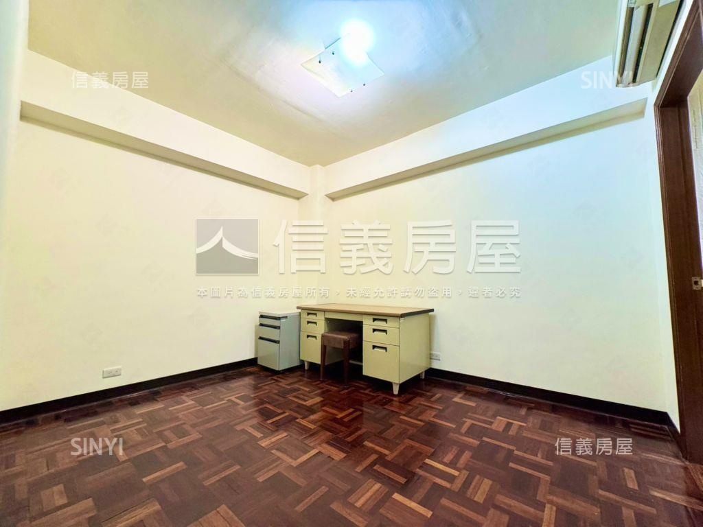 大安雙捷運管理四房房屋室內格局與周邊環境