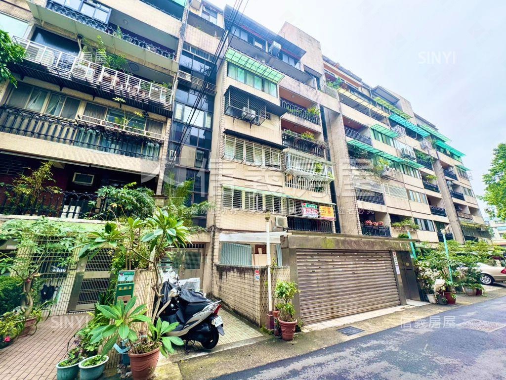 大安雙捷運管理四房房屋室內格局與周邊環境