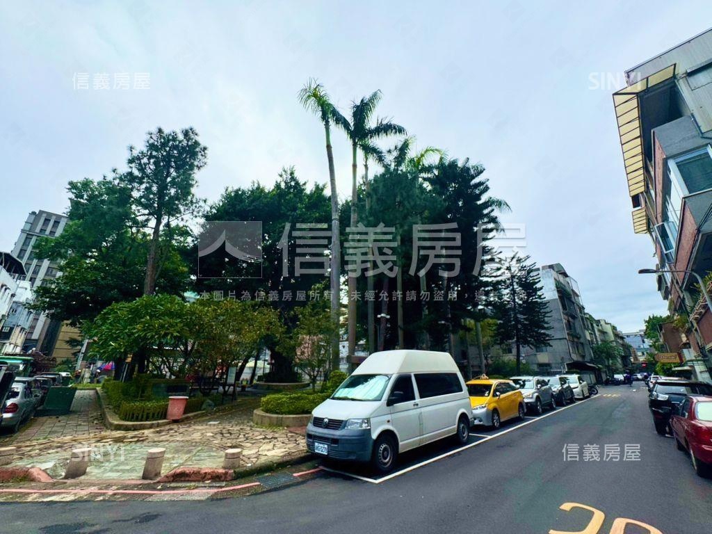 大安雙捷運管理四房房屋室內格局與周邊環境