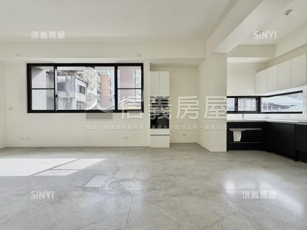 元心建設三面採光角墅房屋室內格局與周邊環境