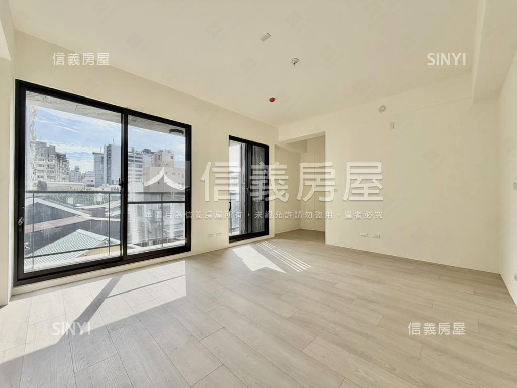 元心建設三面採光角墅房屋室內格局與周邊環境