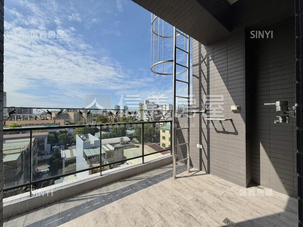 元心建設三面採光角墅房屋室內格局與周邊環境