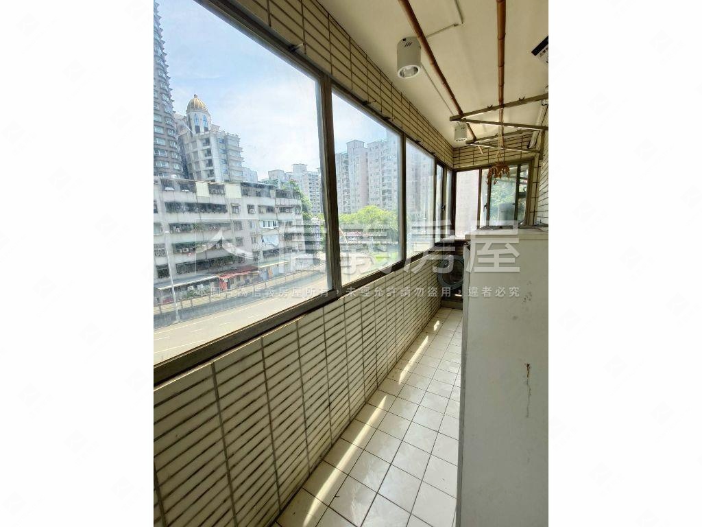 北新天下美妝三房房屋室內格局與周邊環境