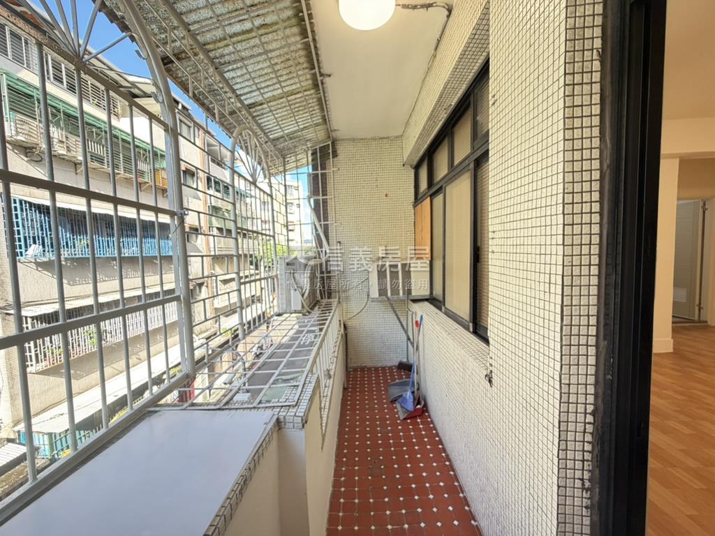 網溪活巷獨棟邊間標格三樓房屋室內格局與周邊環境