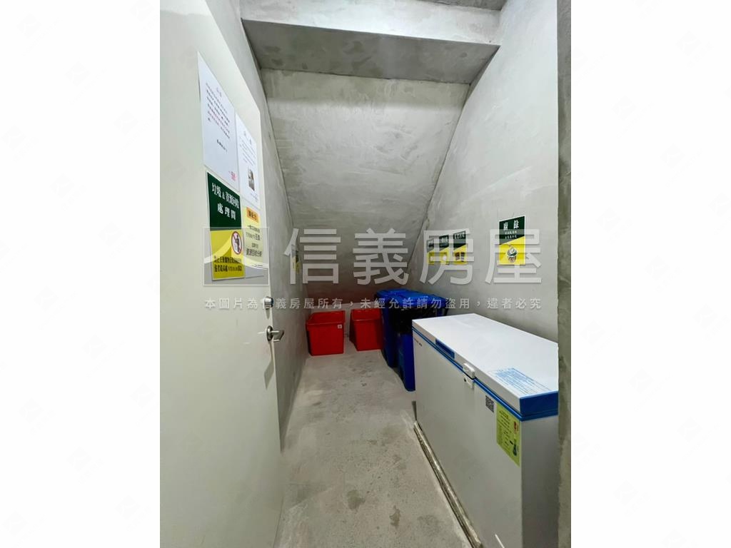 躍松江邊間兩房松江南京站房屋室內格局與周邊環境