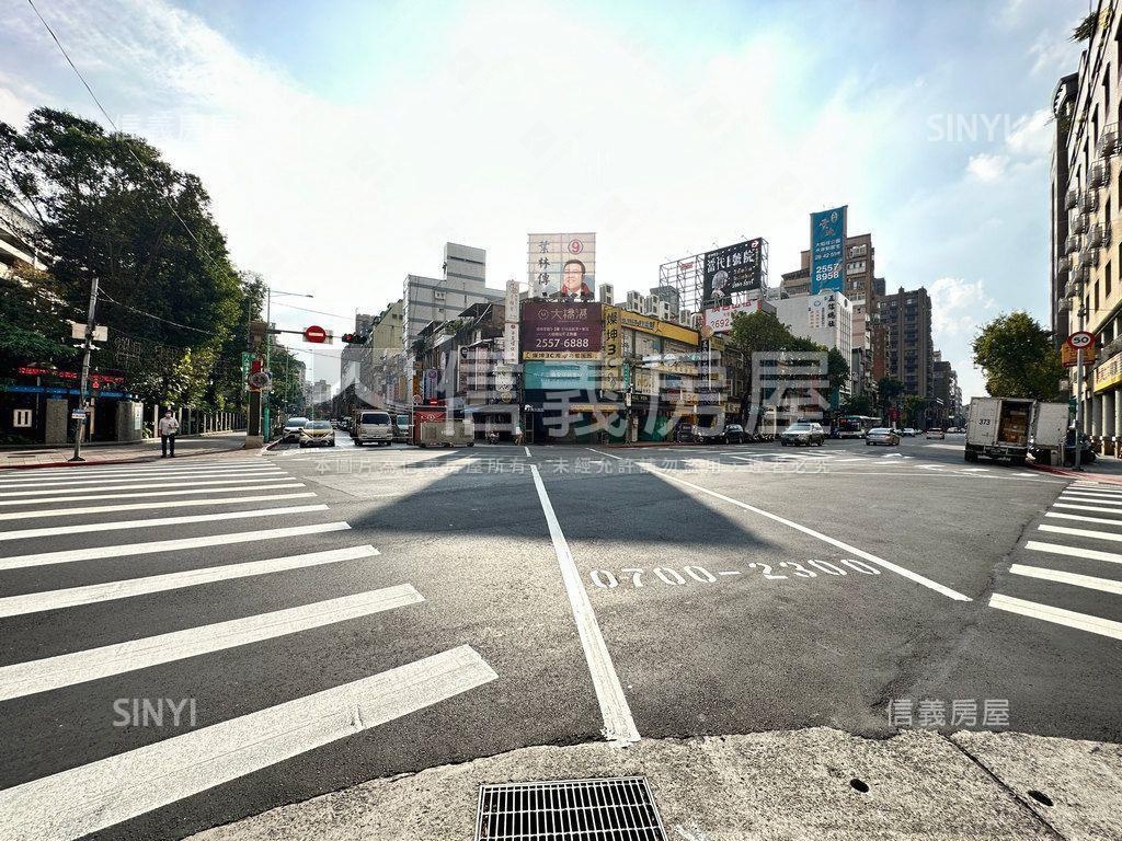 寧夏夜市民生路口２樓金店房屋室內格局與周邊環境
