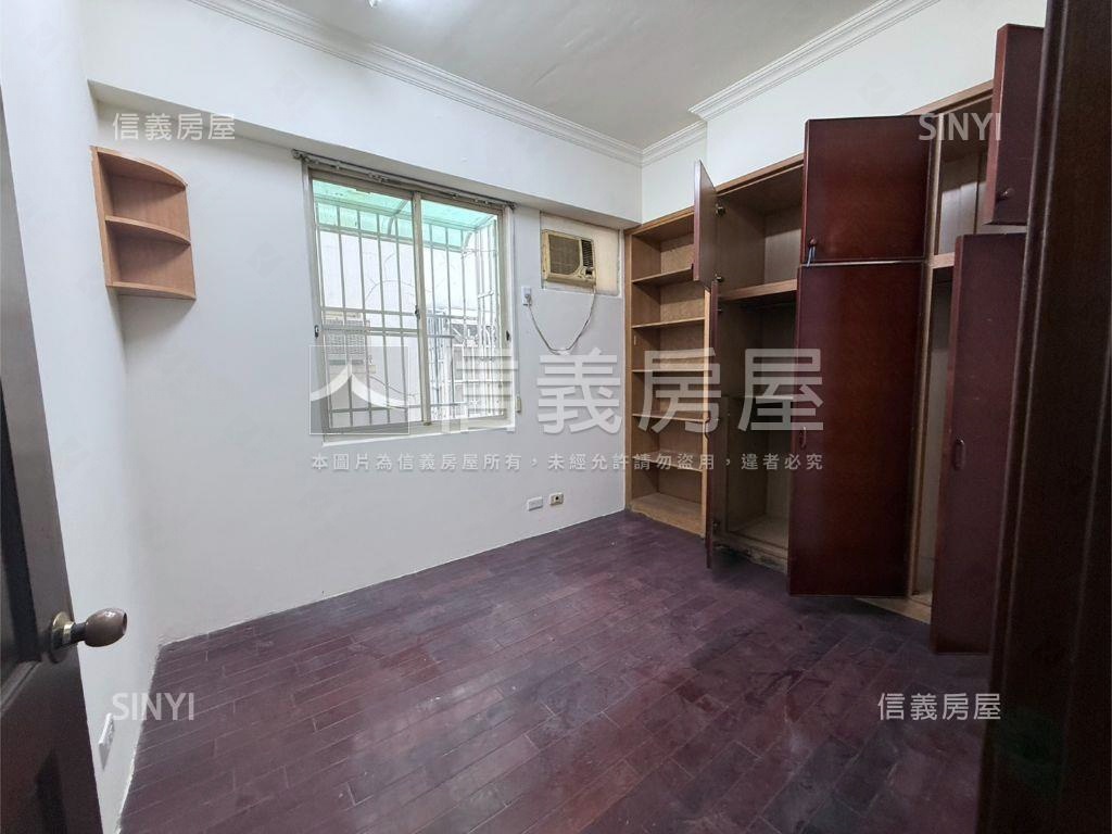 東區龍邦透天稀有釋出房屋室內格局與周邊環境