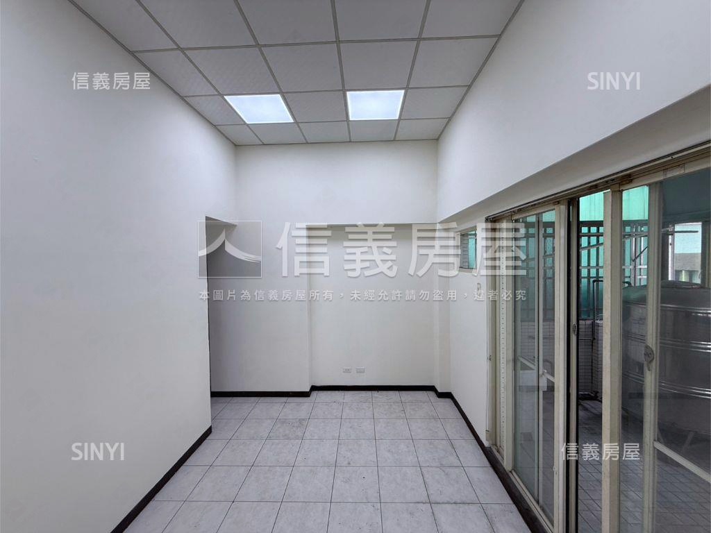 東區龍邦透天稀有釋出房屋室內格局與周邊環境