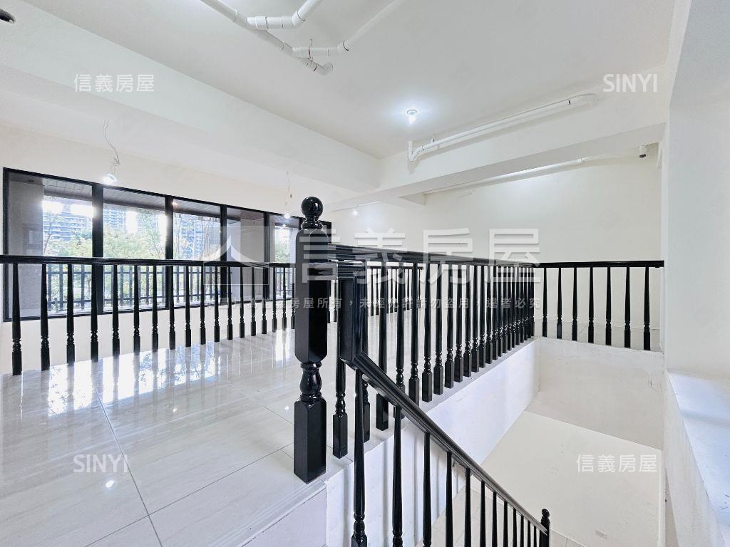 福鄉至馥。Ｓ２店面房屋室內格局與周邊環境