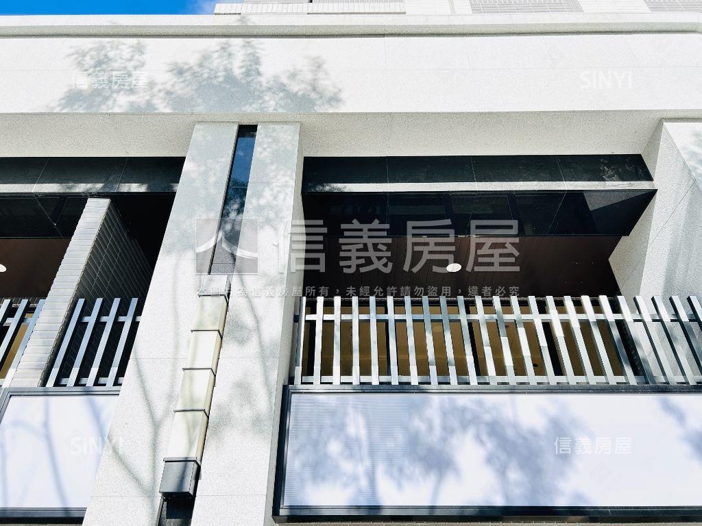 福鄉至馥。Ｓ２店面房屋室內格局與周邊環境