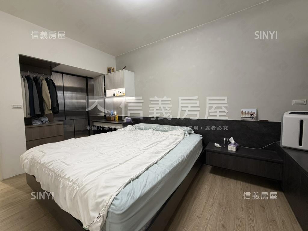 武陵中正裝潢採光三房房屋室內格局與周邊環境