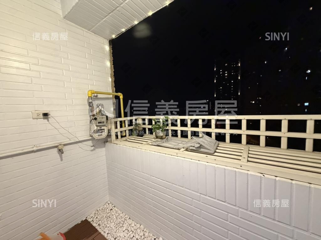 武陵中正裝潢採光三房房屋室內格局與周邊環境