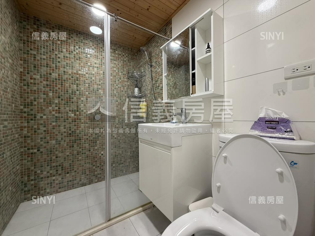武陵中正裝潢採光三房房屋室內格局與周邊環境