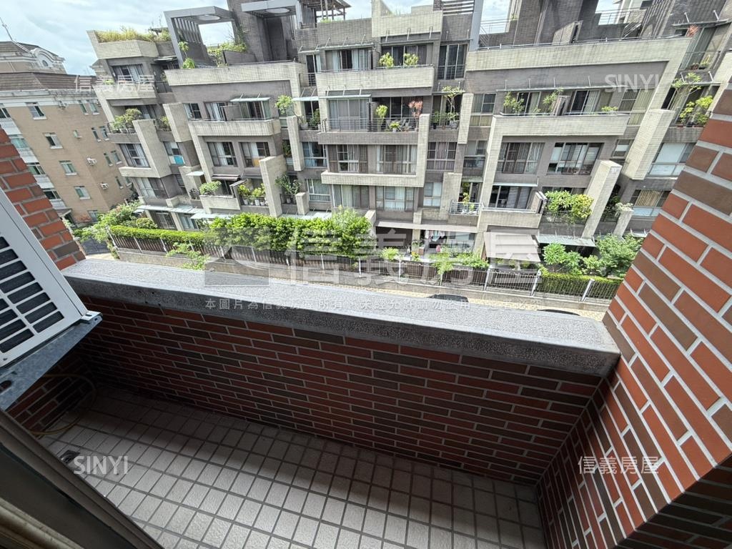 內湖四期米堤稀有三房＋車房屋室內格局與周邊環境