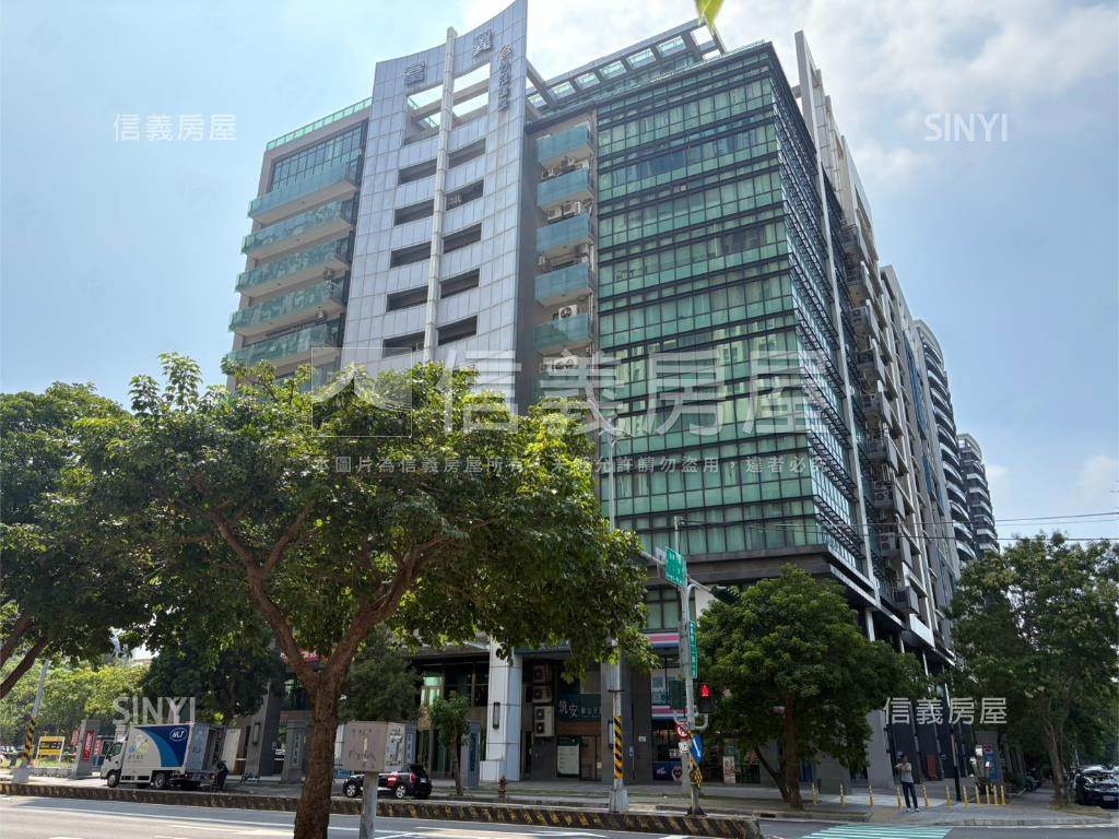 高鐵富翼高樓裝潢美屋房屋室內格局與周邊環境