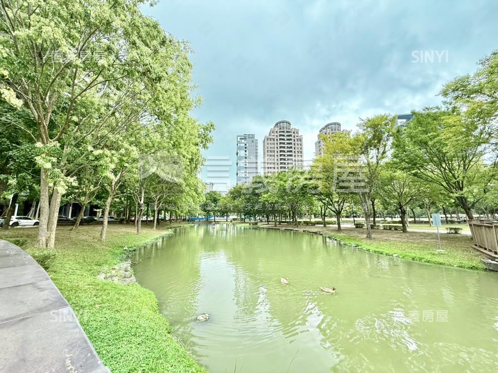 高鐵富翼高樓裝潢美屋房屋室內格局與周邊環境