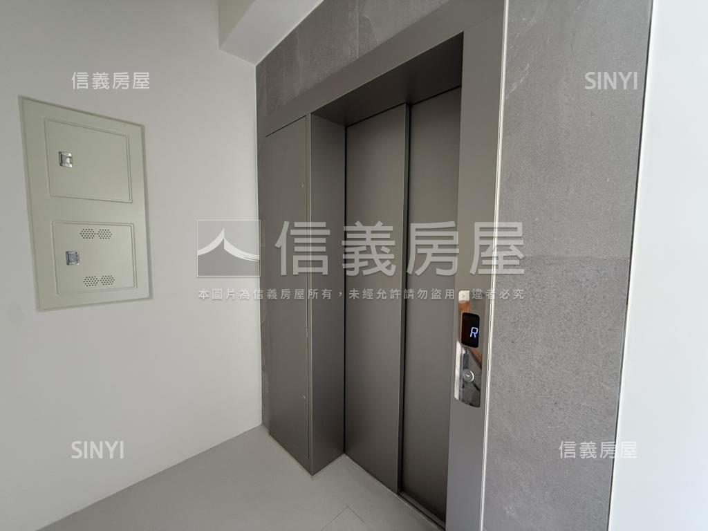 裕信二街電梯別墅房屋室內格局與周邊環境
