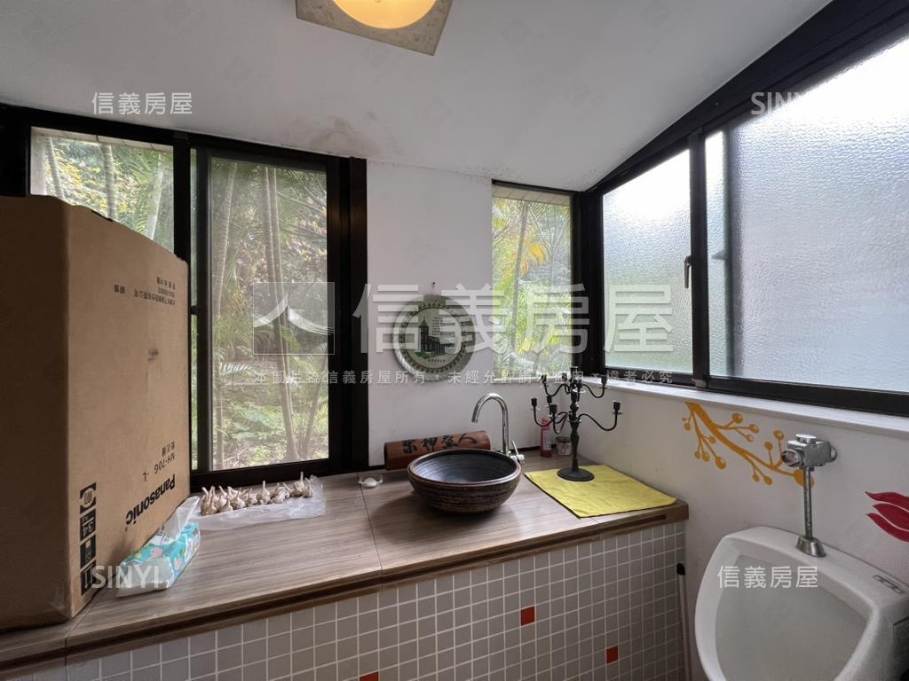 低總綠意兩房房屋室內格局與周邊環境