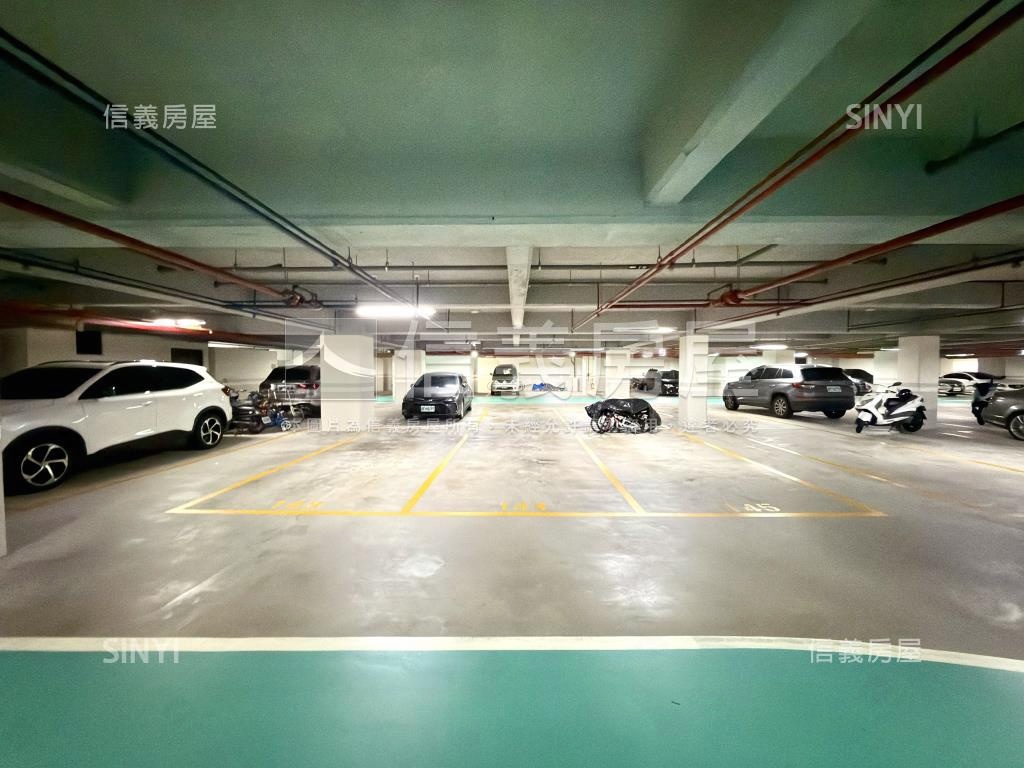 世界之星高樓三房車位房屋室內格局與周邊環境