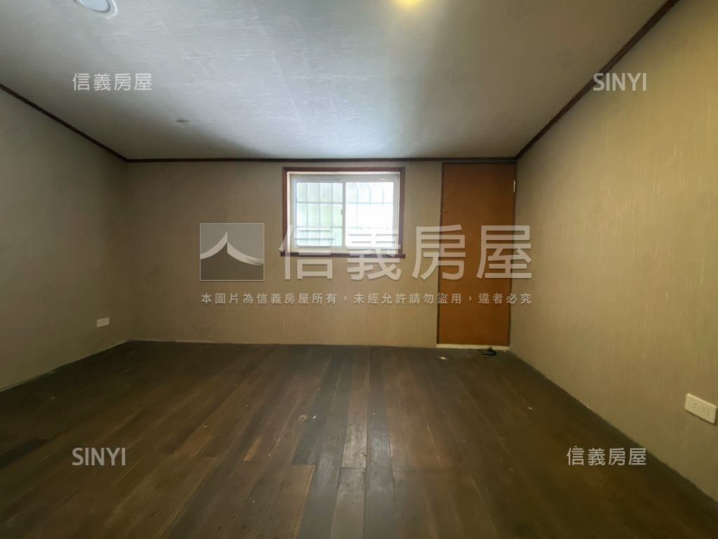 近安平古堡店面土地房屋室內格局與周邊環境