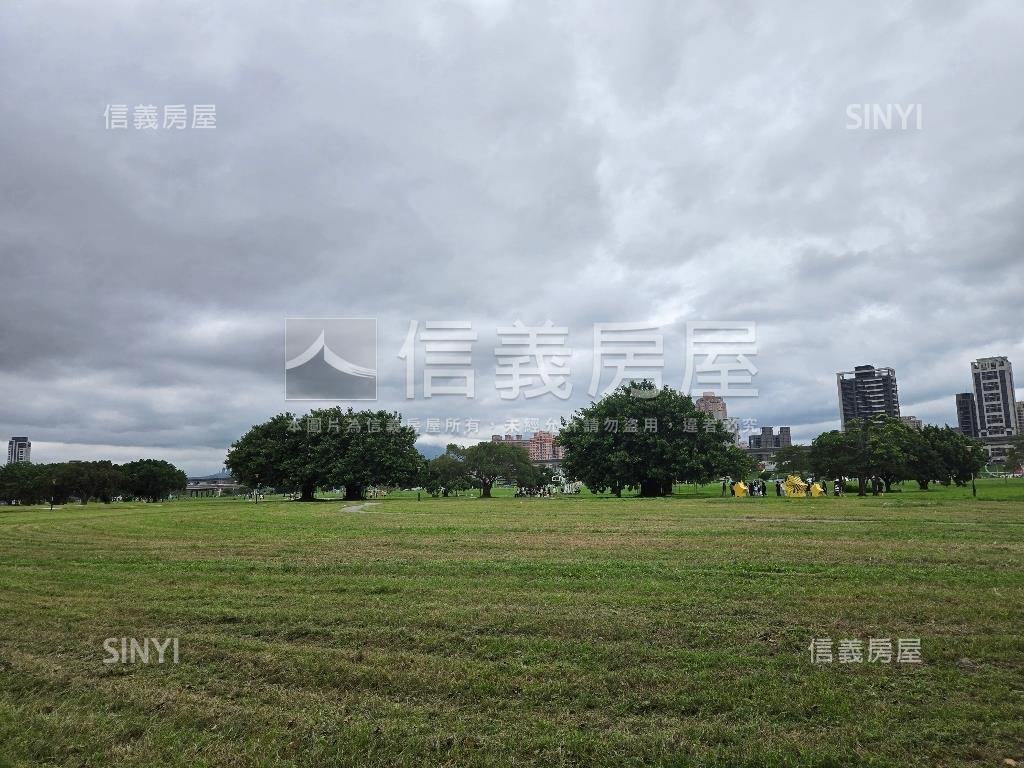 連美高樓景觀房屋室內格局與周邊環境