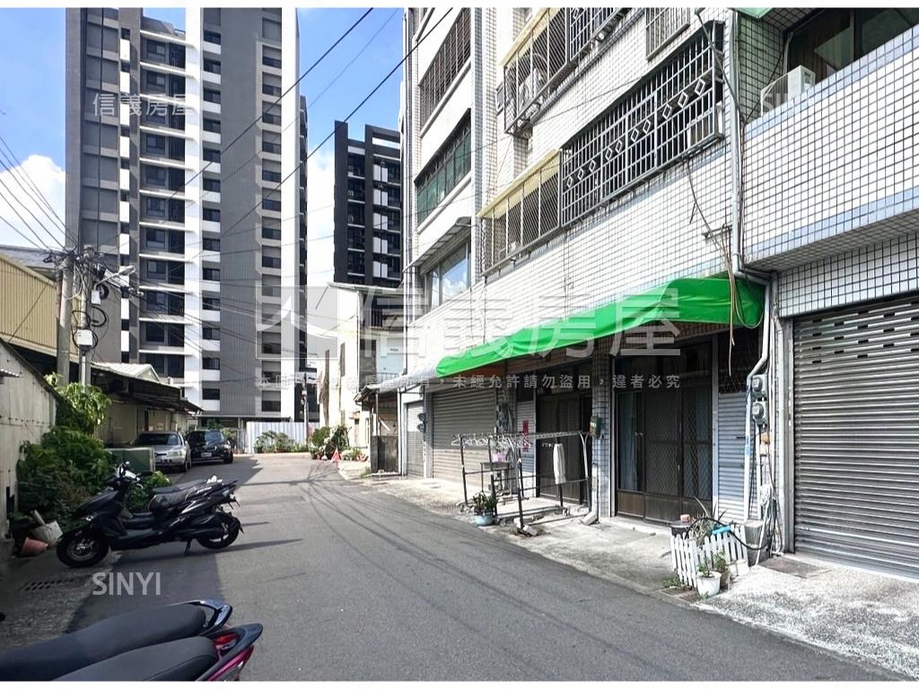 店長推薦近中正路四房車位房屋室內格局與周邊環境