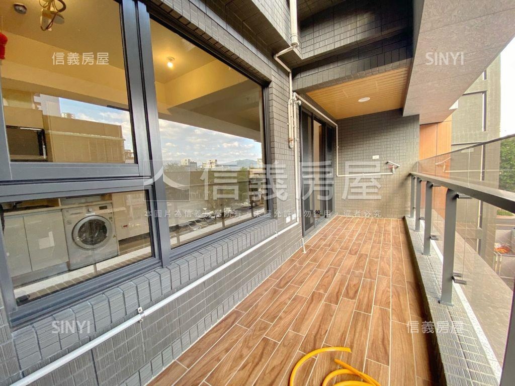 站前東本木稀有露臺戶房屋室內格局與周邊環境