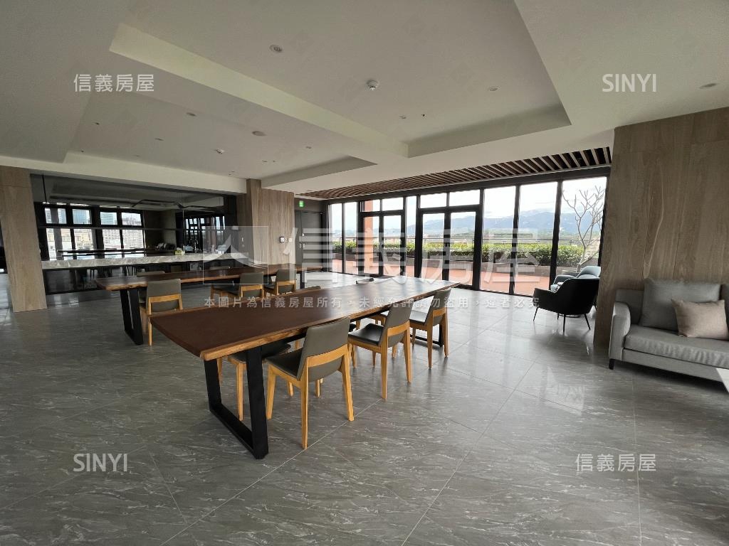 站前東本木稀有露臺戶房屋室內格局與周邊環境