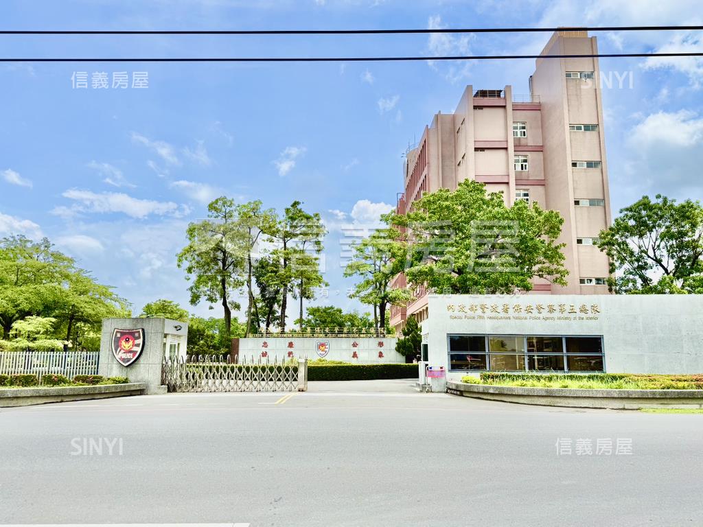 仁武面寬約１３米雙車墅房屋室內格局與周邊環境